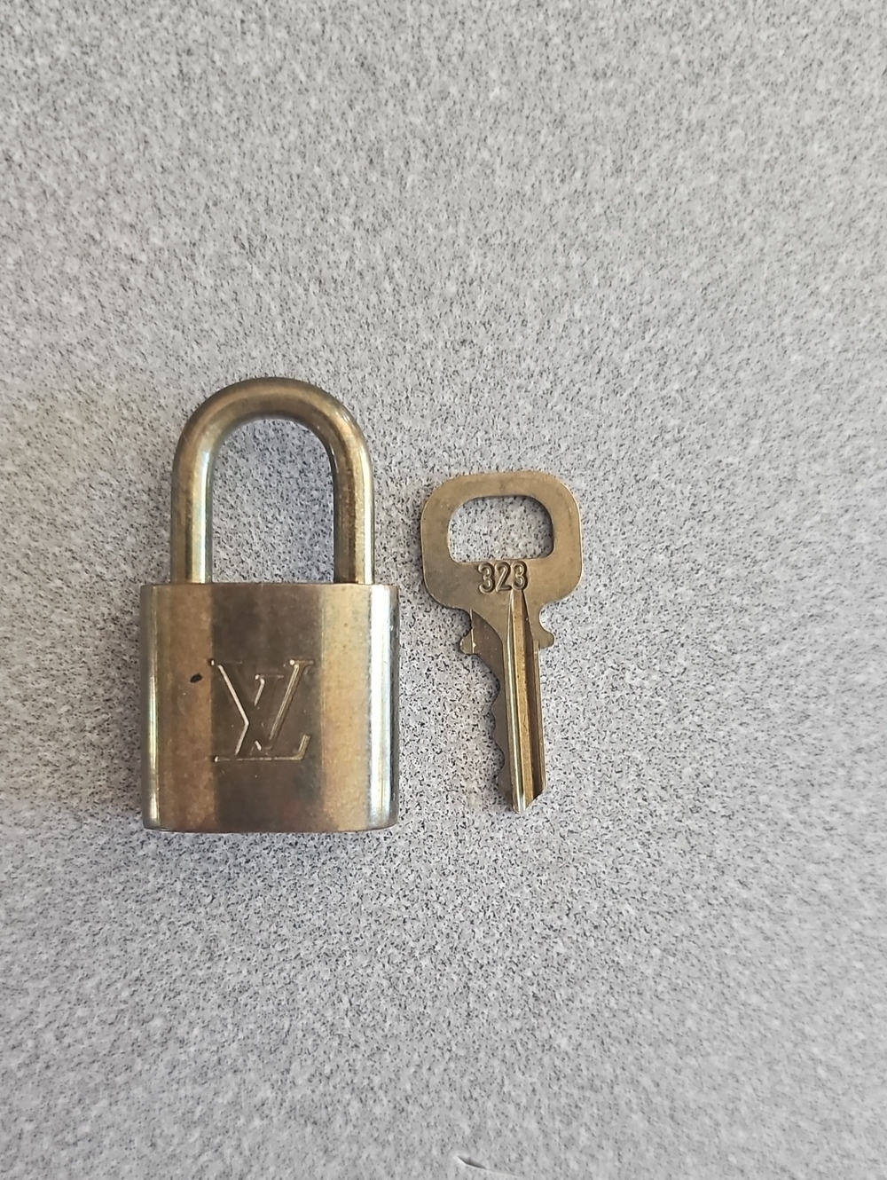 Louis Vuitton Lock & Key #323